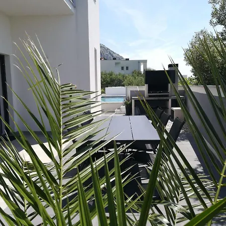 Prázdninový dům Samoel Holiday *